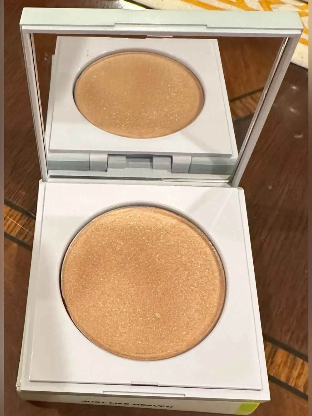 Flyte 70 6 Pc Set w/3 Blush, Highlighter, EyeShadow & Cosmetic Case NEW in Boxes